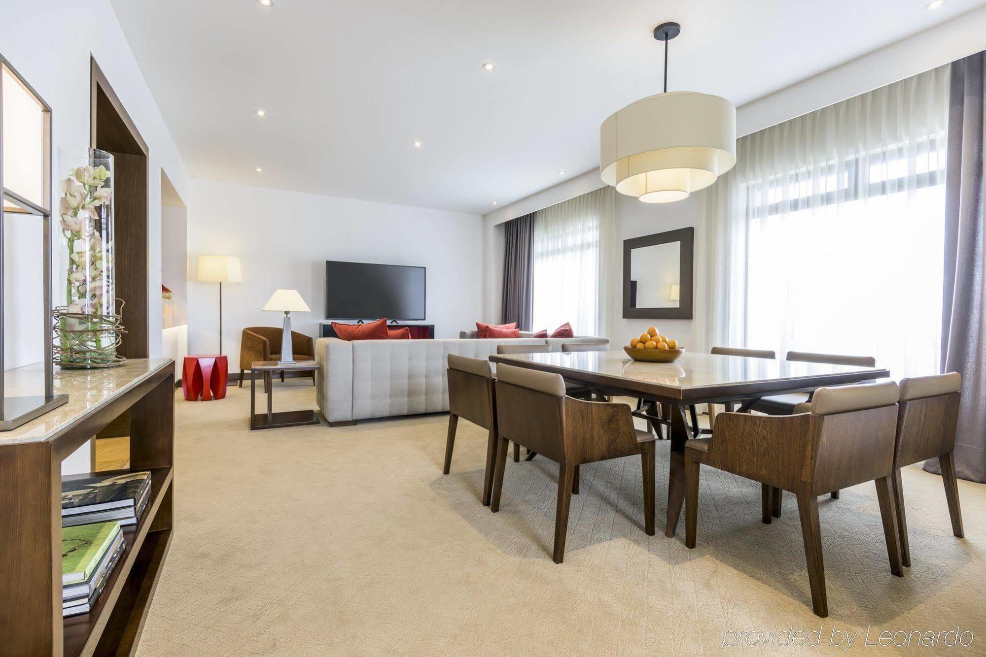 Отель Nh Collection Bogota Royal Teleport Экстерьер фото